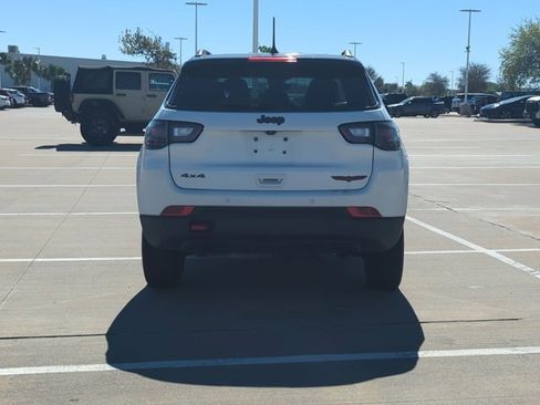 Used 2023 Jeep Compass Trailhawk w/ Trailhawk Elite Group image 5