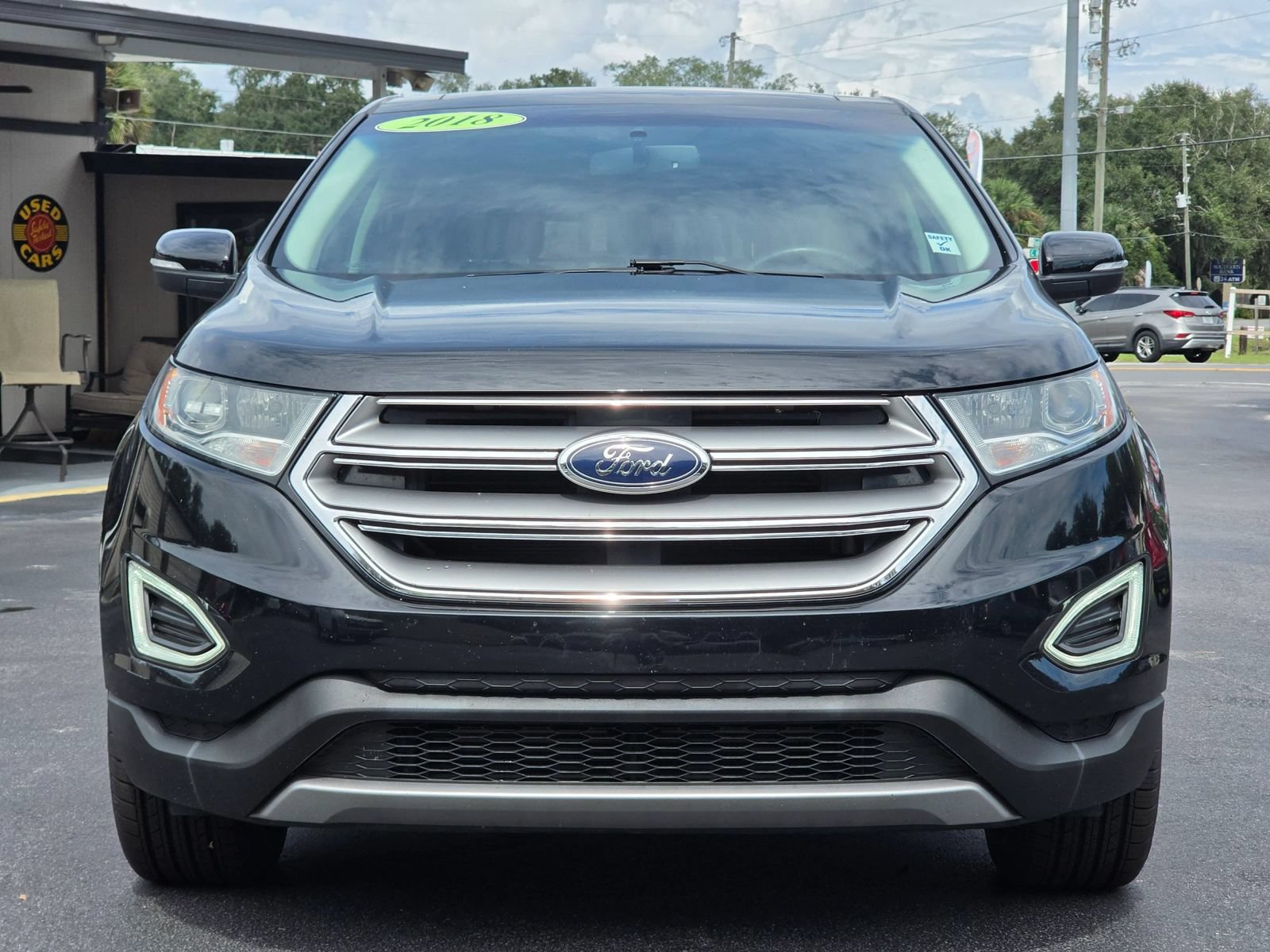 Used 2018 Ford Edge Titanium w/ Equipment Group 301A FWD image 2