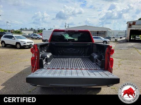 Used 2023 Chevrolet Silverado 1500 LT AWD/4WD image 14