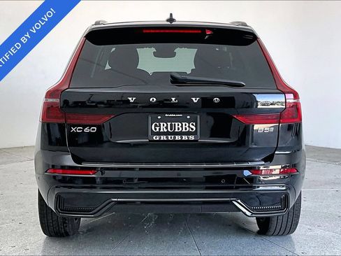 Certified 2026 Volvo XC60 B5 Plus AWD/4WD image 5