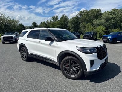 Used 2026 Ford Explorer ST-Line w/ ST-Line Street Pack