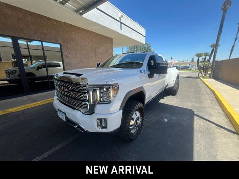 Used 2020 GMC Sierra 3500 Denali w/ Denali Ultimate Package AWD/4WD image 1