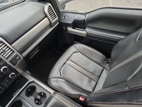 Used 2020 Ford F250 Platinum w/ FX4 Off-Road Package image 14