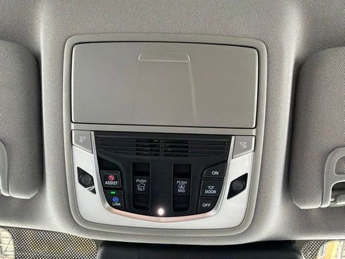 Certified 2024 Acura RDX SH-AWD w/ Advance Package image 28