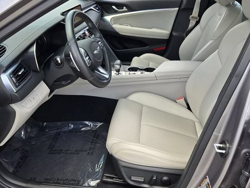 Used 2023 Genesis G70 2.0T RWD image 10