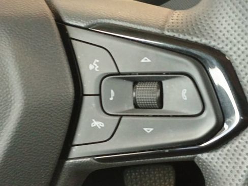 Used 2026 Chevrolet TrailBlazer LT w/ Driver Confidence Package FWD image 12