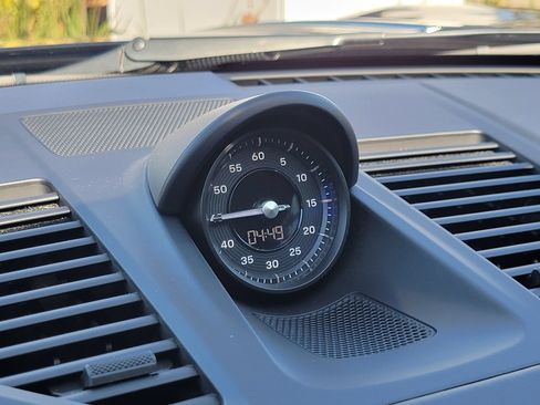 Certified 2024 Porsche 911 Carrera RWD image 20