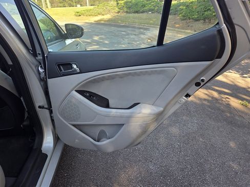 Used 2012 Kia Optima EX w/ Premium Pkg image 40