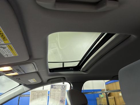 Used 2021 Honda CR-V EX image 29