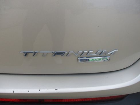 Used 2017 Ford Edge Titanium w/ Cold Weather Package image 4