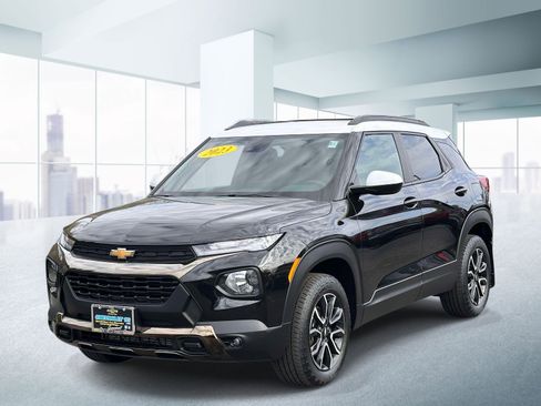 Used 2023 Chevrolet TrailBlazer ACTIV w/ Convenience Package AWD/4WD image 1