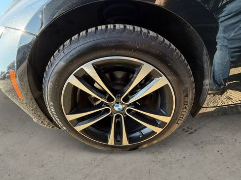 Used 2018 BMW 330i xDrive Sedan AWD/4WD image 9