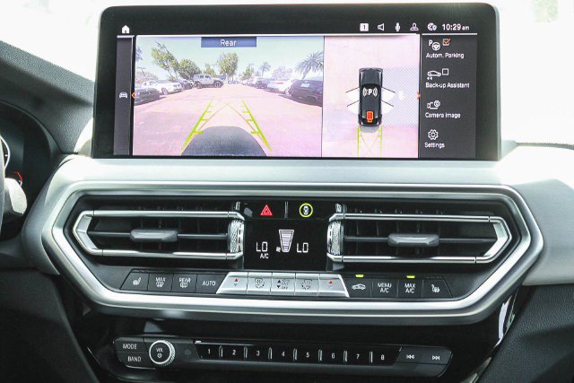 Used 2025 BMW X4 xDrive30i w/ Convenience Package AWD/4WD image 15
