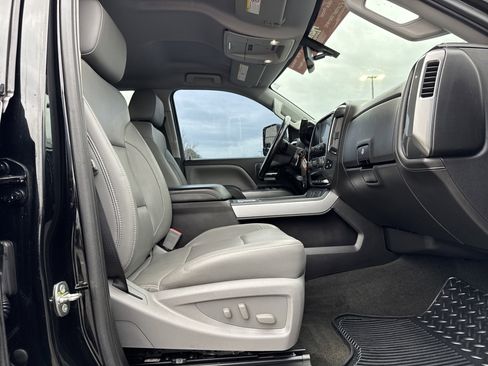 Used 2018 Chevrolet Silverado 2500 LTZ w/ Duramax Plus Package image 31