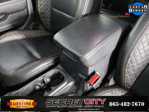 Used 2021 Jeep Wrangler Unlimited Sahara image 26