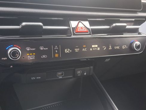 New 2025 Kia Niro Wind w/ Wind Preserve Package image 16