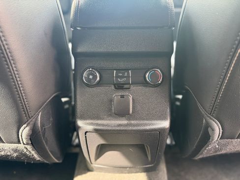 Used 2018 Ford Explorer Sport AWD/4WD image 37