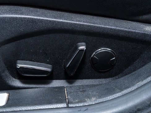 Used 2019 Ford Fusion Titanium image 21