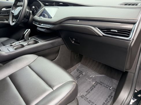 Certified 2023 Cadillac XT4 Sport w/ LPO, Onyx Lite Package image 12