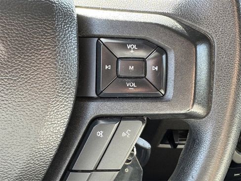 Certified 2022 Ford F250 XL w/ Power Equipment Group image 21