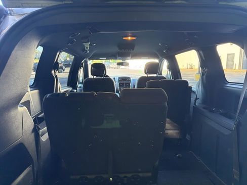 Certified 2016 Dodge Grand Caravan SE FWD image 12