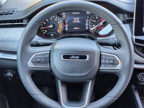 Used 2023 Jeep Compass Latitude w/ Sun and Sound Group image 29