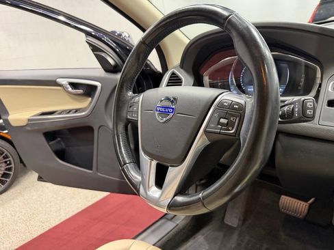 Used 2016 Volvo XC60 T6 Platinum w/ Climate Package AWD/4WD image 45