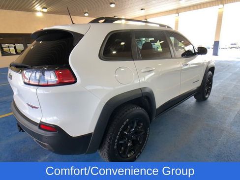 Used 2019 Jeep Cherokee Trailhawk w/ Comfort/Convenience Group AWD/4WD image 6
