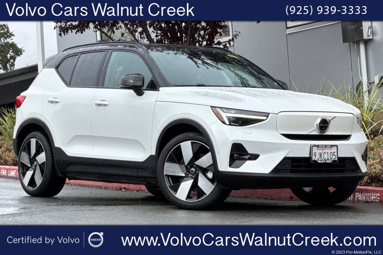 Certified 2023 Volvo XC40 Recharge Ultimate AWD/4WD image 1