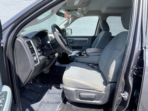 Used 2017 RAM 1500 Classic SLT image 12