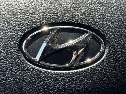 Used 2023 Hyundai Santa Fe SE AWD/4WD image 28