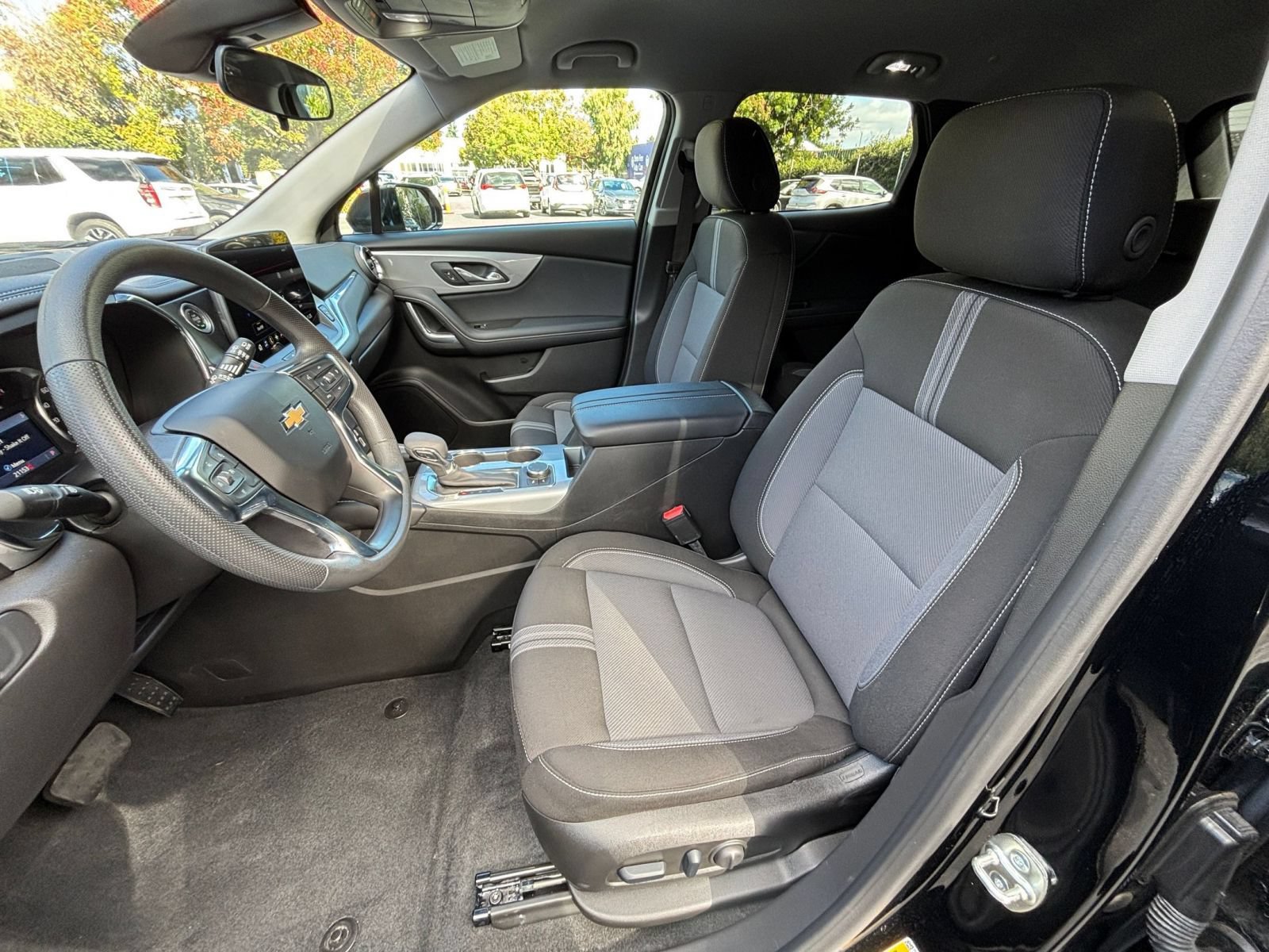 Used 2026 Chevrolet Blazer LT FWD image 27
