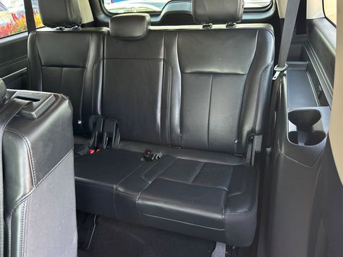 Used 2024 Ford Expedition Max XLT AWD/4WD image 14