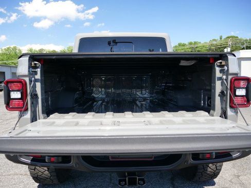 Used 2021 Jeep Gladiator Rubicon AWD/4WD image 34
