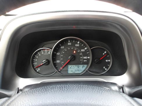 Used 2016 Toyota RAV4 LE AWD/4WD image 17