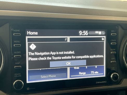 Used 2023 Toyota Tacoma TRD Sport w/ Technology Package image 18