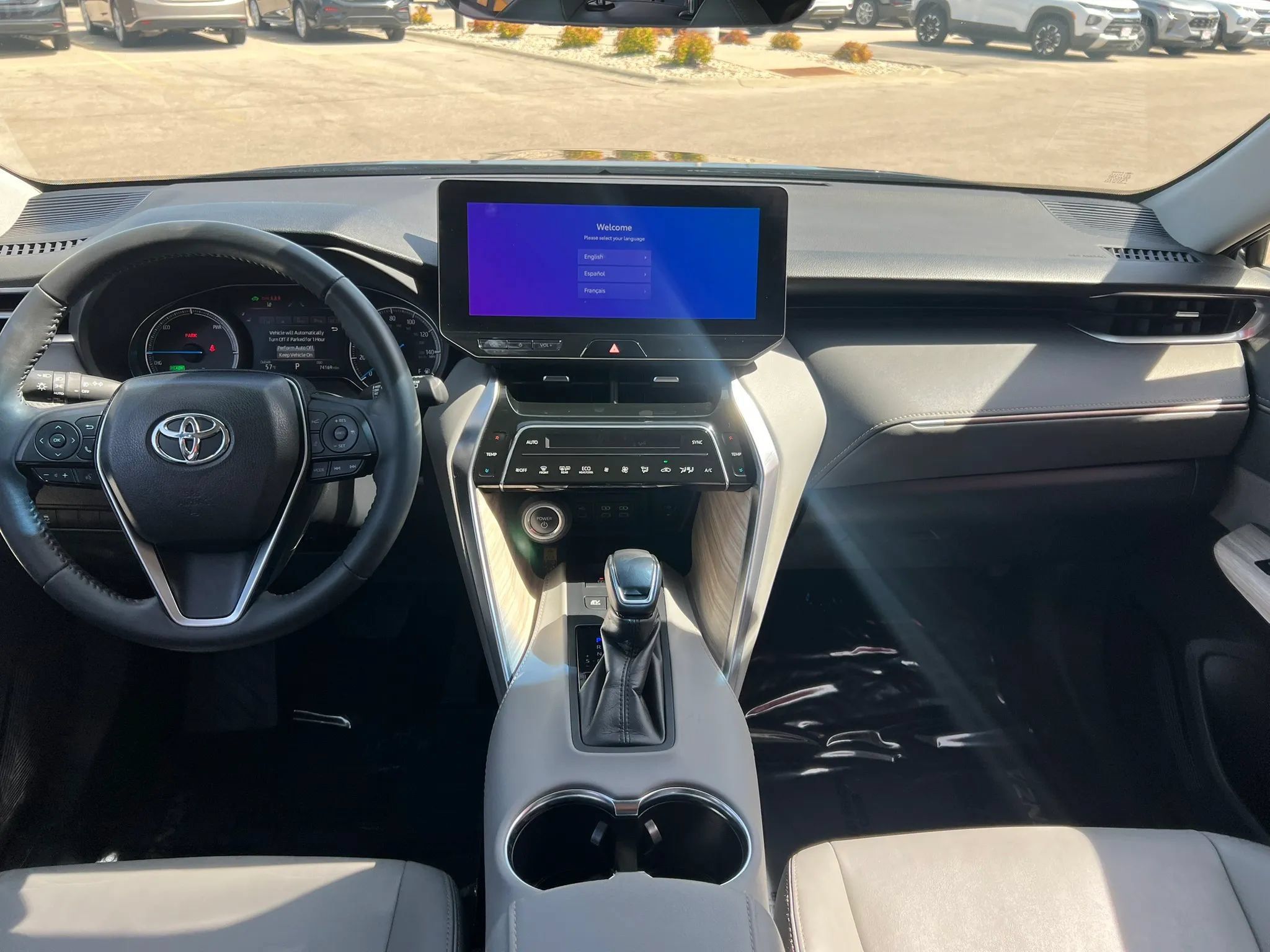 Used 2023 Toyota Venza XLE AWD/4WD image 11