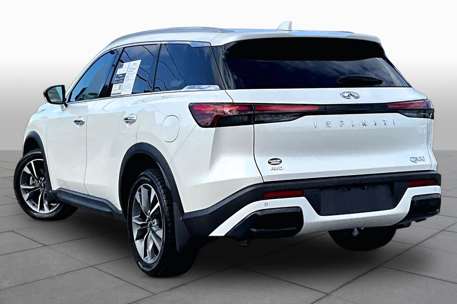 Used 2025 INFINITI QX60 Luxe w/ Vision Package AWD/4WD image 11