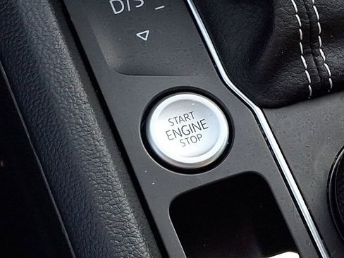 Used 2023 Volkswagen Atlas SE w/ Black Wheel Package image 26