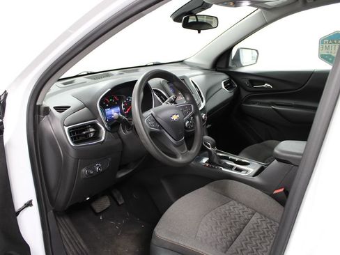 Used 2023 Chevrolet Equinox LT image 22