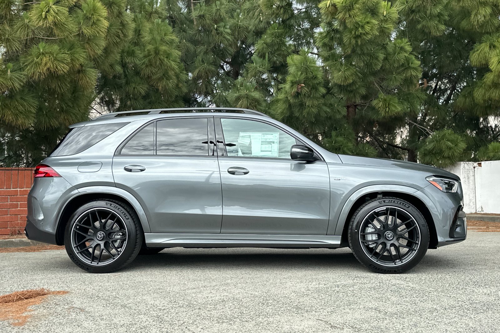 New 2026 Mercedes-Benz GLE 53 AMG 4MATIC image 3