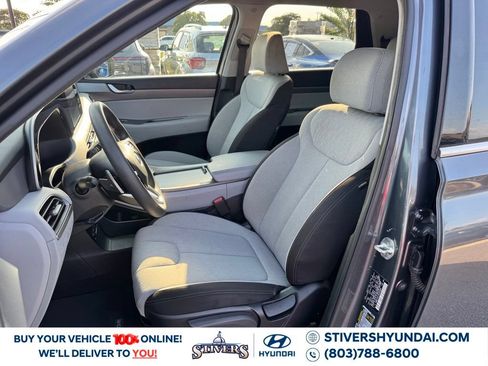Used 2022 Hyundai Palisade SE w/ Cargo Package FWD image 16