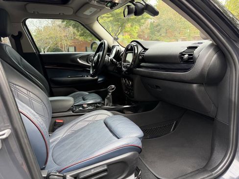 Used 2017 MINI Cooper Clubman S image 24