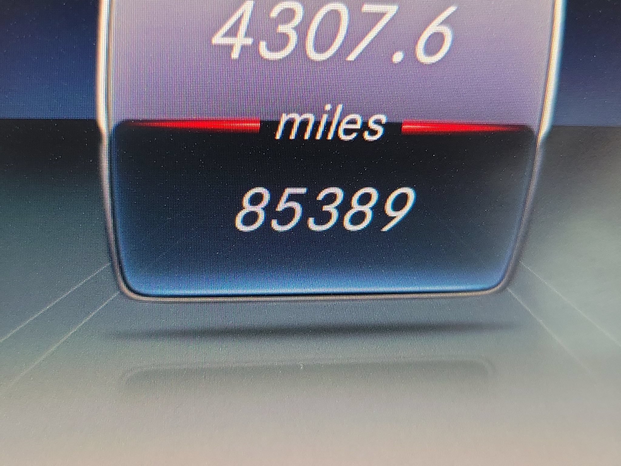 Used 2018 Mercedes-Benz E 300 image 26