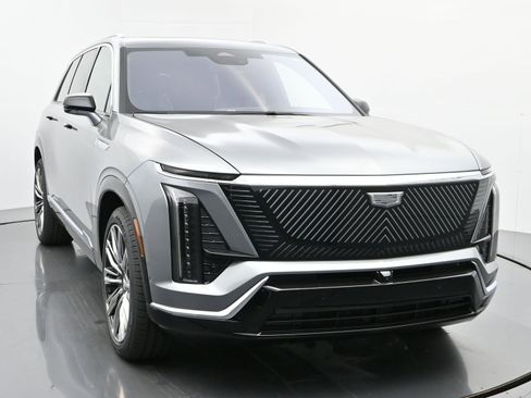 New 2026 Cadillac Vistiq Premium Luxury w/ LPO, Floor Liner Package image 8