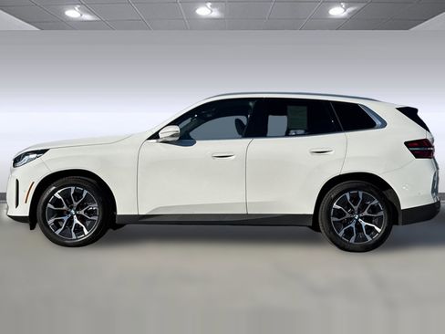 Used 2025 BMW X3 xDrive30i w/ Premium Package image 2