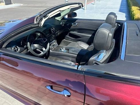 Used 2017 Mercedes-Benz SL 550 image 10