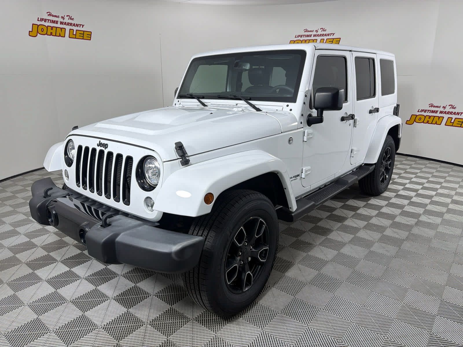 Used 2018 Jeep Wrangler Unlimited Sahara AWD/4WD image 1