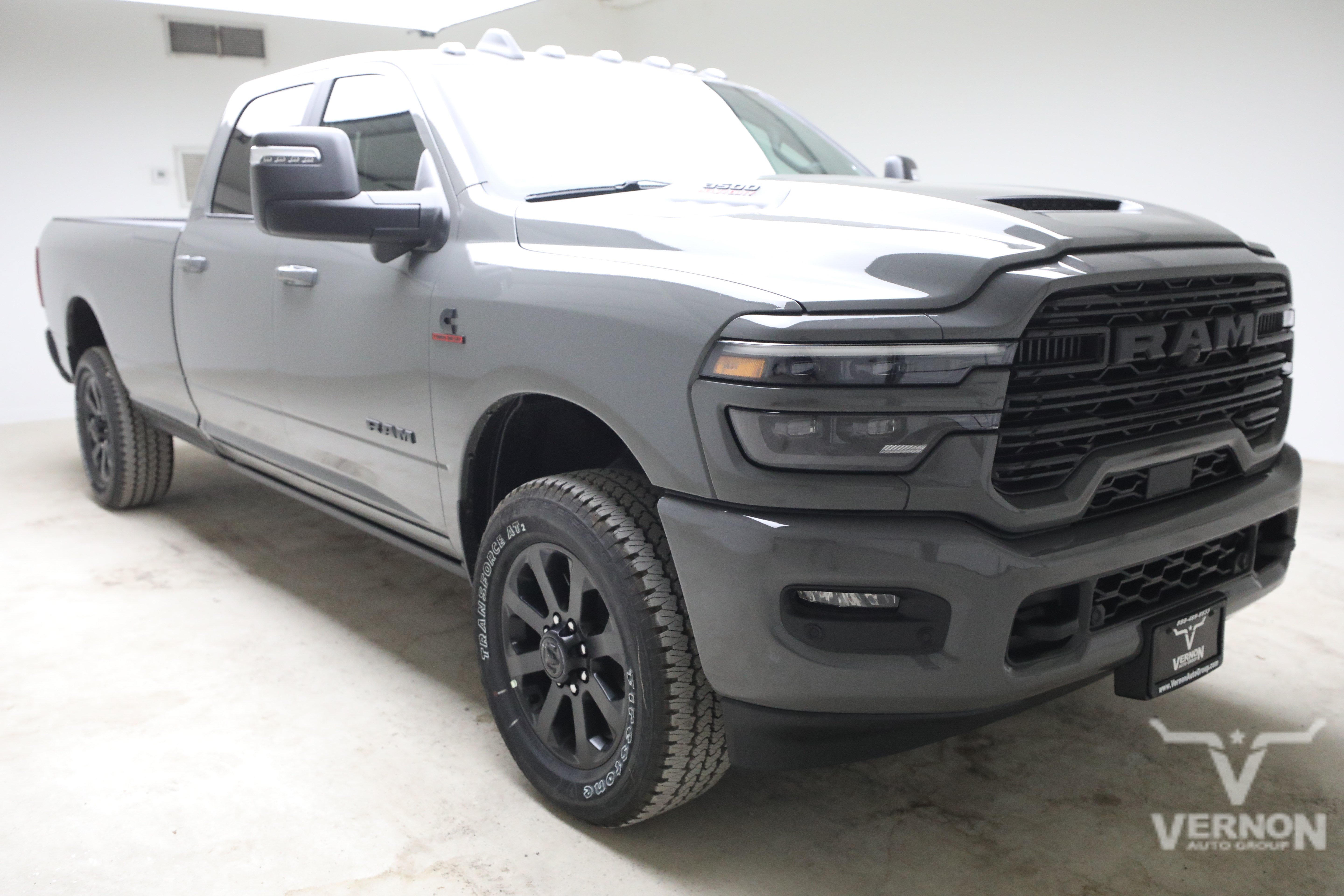 New 2027 RAM 3500 Laramie AWD/4WD image 7