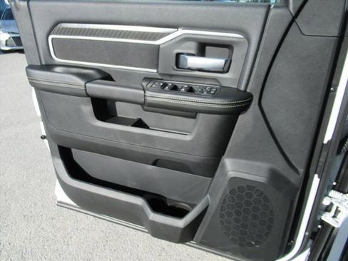 New 2026 RAM 3500 Big Horn AWD/4WD image 19